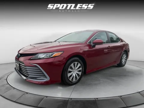 Another view of 2021 Toyota Camry Hybrid LE for sale in San Antonio, TX at Spotless Auto San Pedro