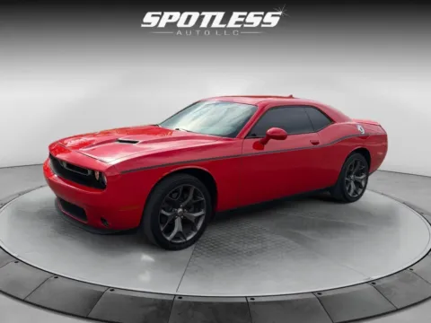 Red 2018 Dodge Challenger for sale in San Antonio, TX