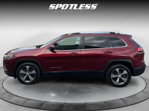 More photos of 2019 Jeep Cherokee at Spotless Auto San Pedro, TX