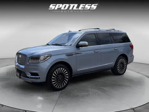 Blue 2018 Lincoln Navigator Black Label for sale in San Antonio, TX
