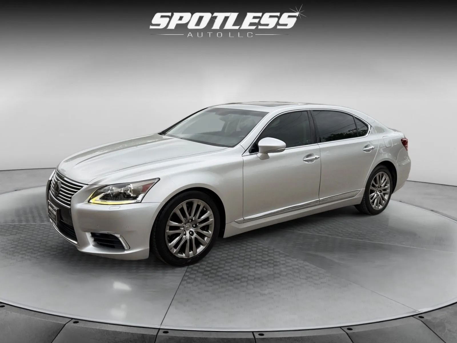 Silver 2017 Lexus LS 460 L for sale in San Antonio, TX