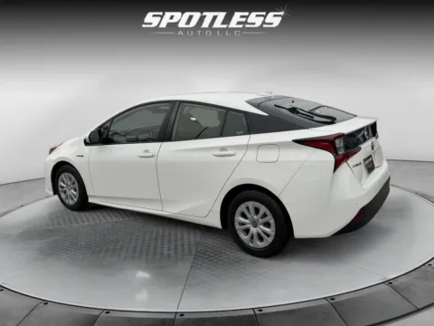 More photos of 2019 Toyota Prius at Spotless Auto San Pedro, TX