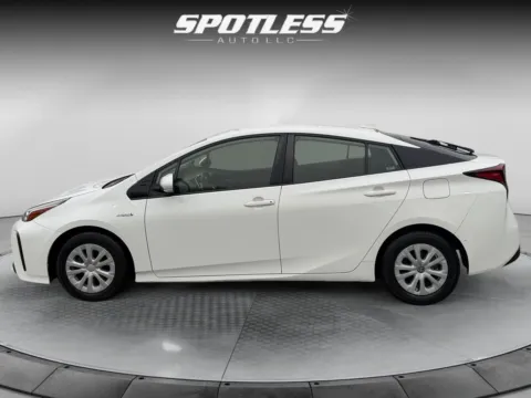 More photos of 2019 Toyota Prius at Spotless Auto San Pedro, TX