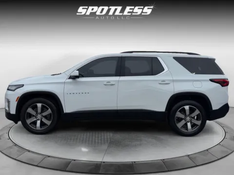More photos of 2022 Chevrolet Traverse LT Leather at Spotless Auto San Pedro, TX