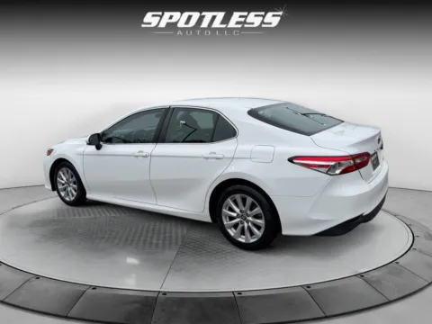 More photos of 2018 Toyota Camry at Spotless Auto San Pedro, TX