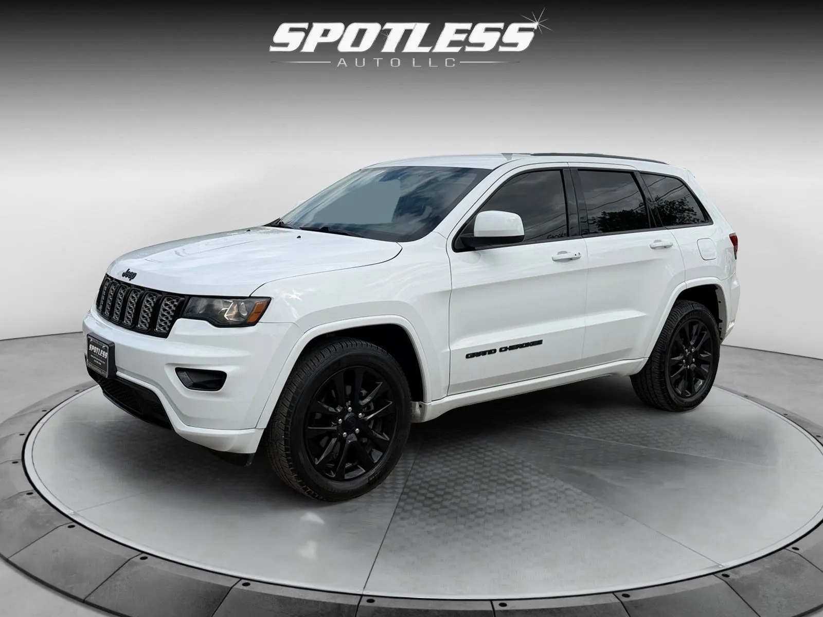 White 2018 Jeep Grand Cherokee for sale in San Antonio, TX