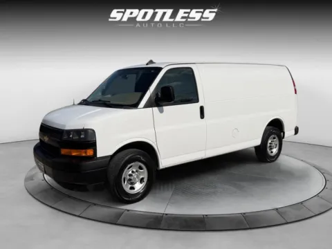 White 2021 Chevrolet Express 2500 for sale in San Antonio, TX