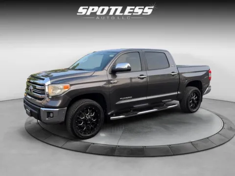 Gray 2016 Toyota Tundra SR5 for sale in San Antonio, TX