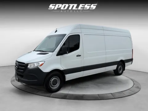 White 2021 Mercedes-Benz Sprinter 2500 for sale in San Antonio, TX