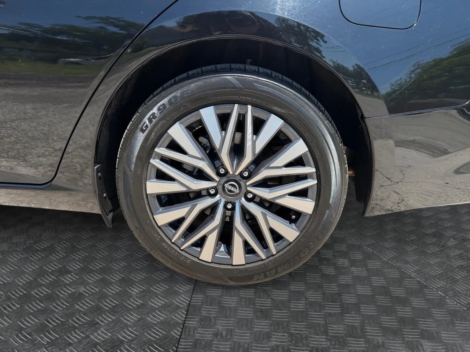 2023 Nissan Altima SV - Photo 15