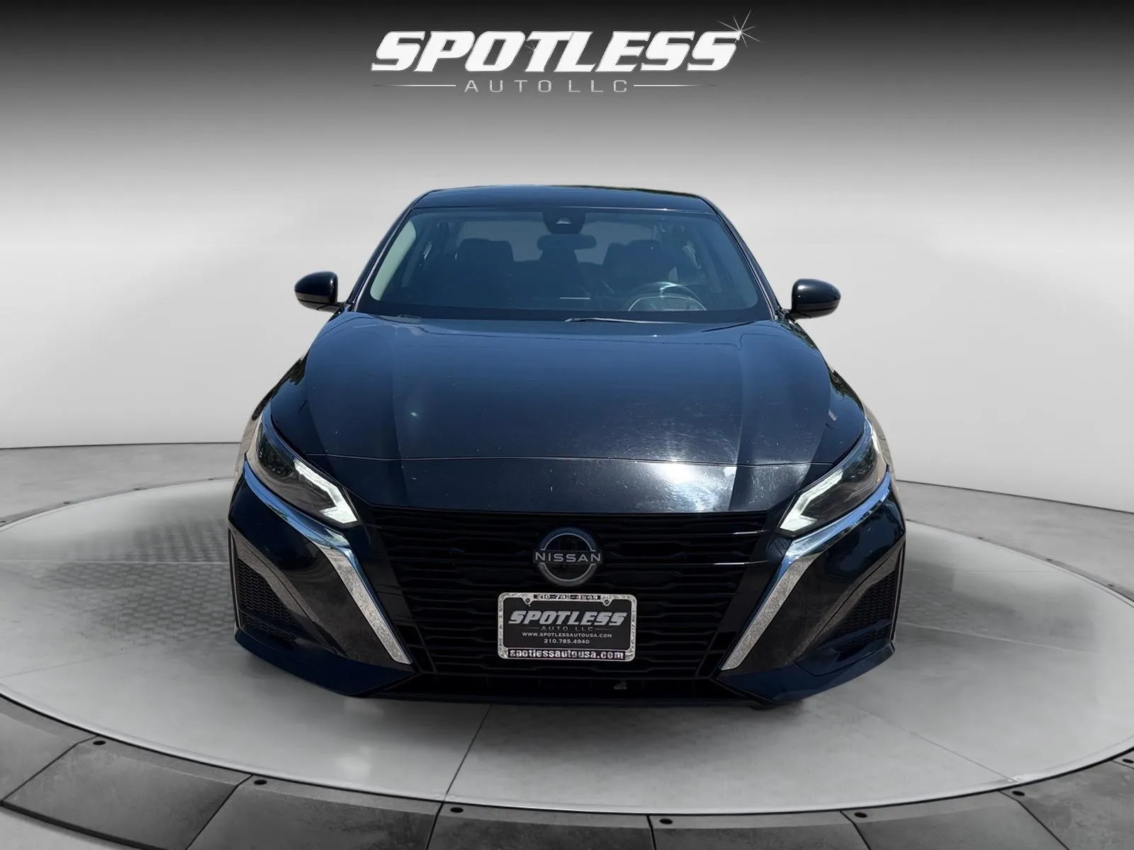 2023 Nissan Altima SV - Photo 10