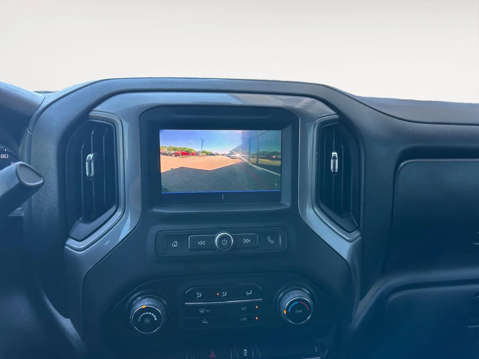 Chevrolet Silverado photo 22