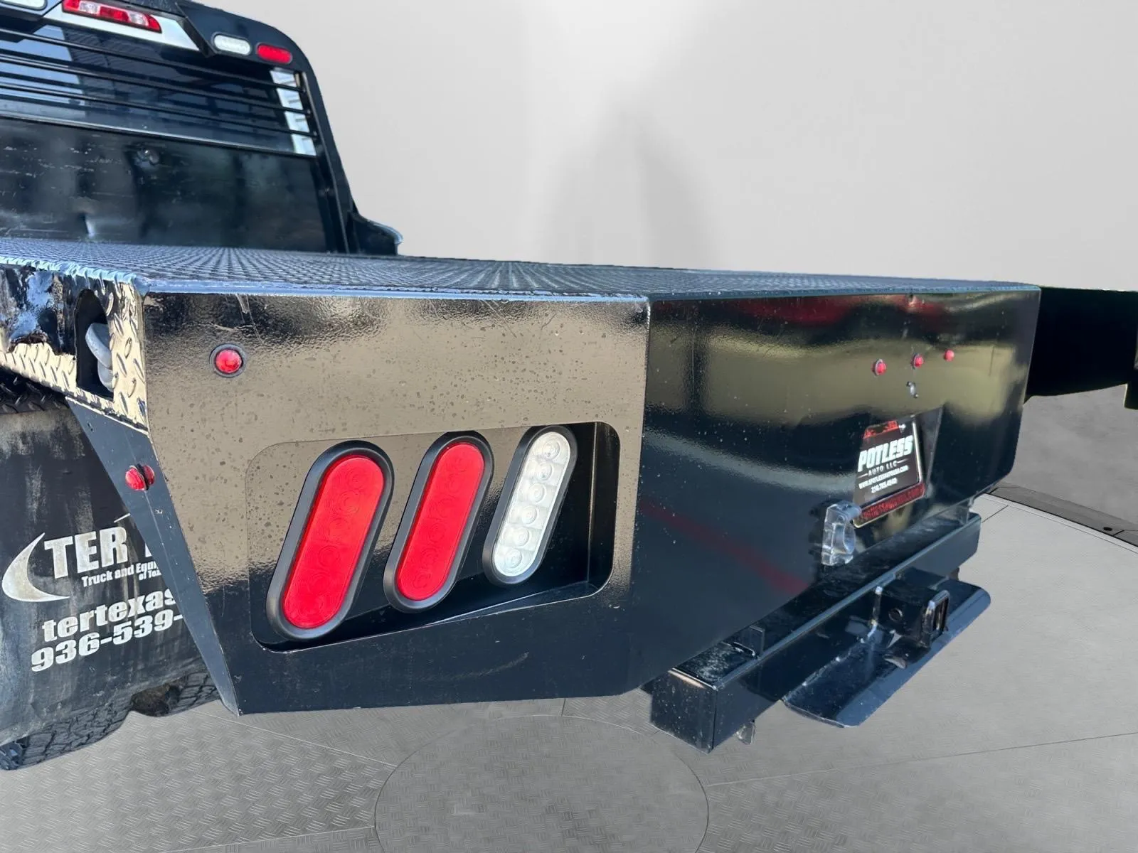 Chevrolet Silverado photo 11