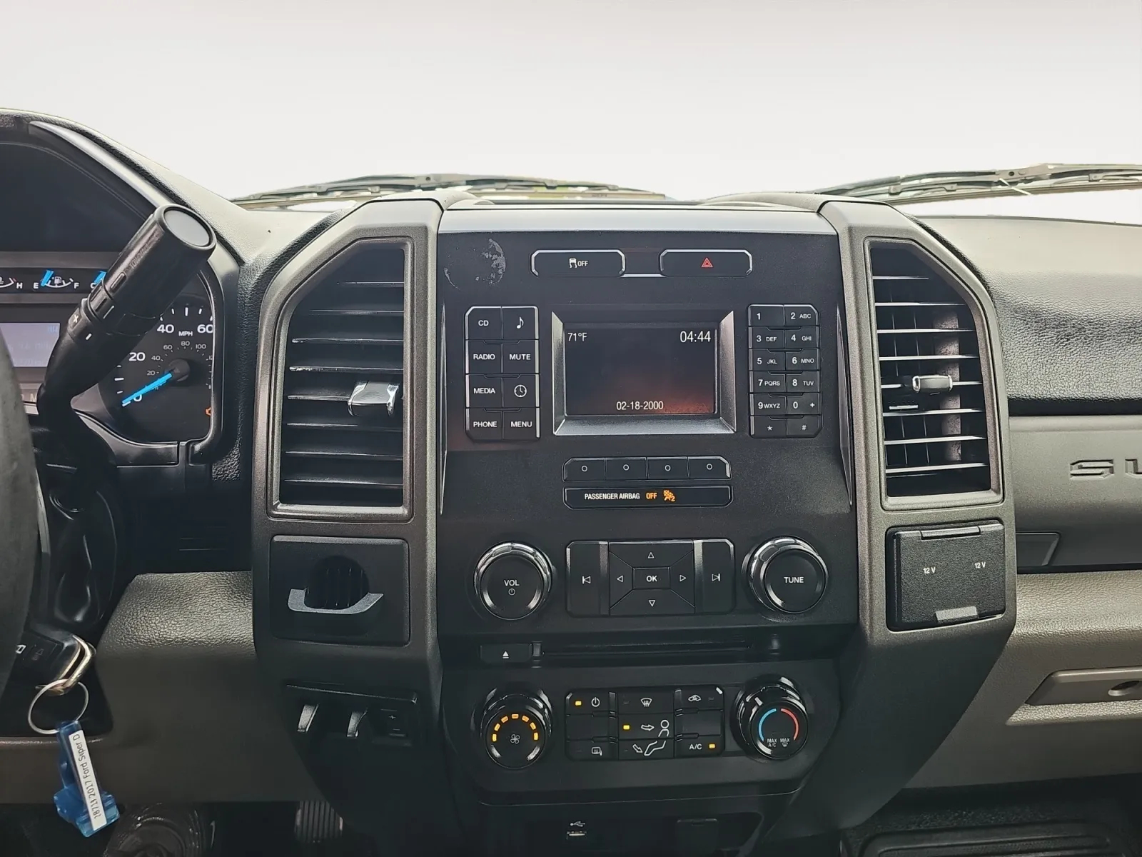 Ford F-250 photo 21