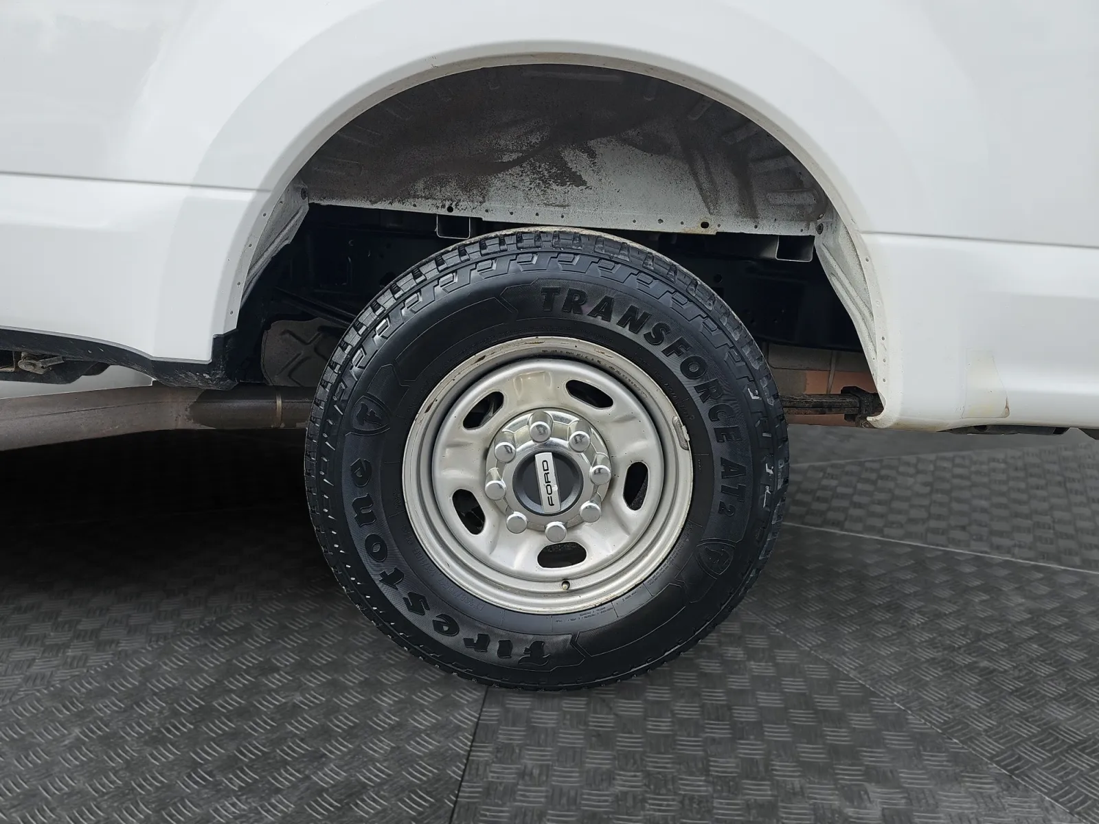 Ford F-250 photo 14