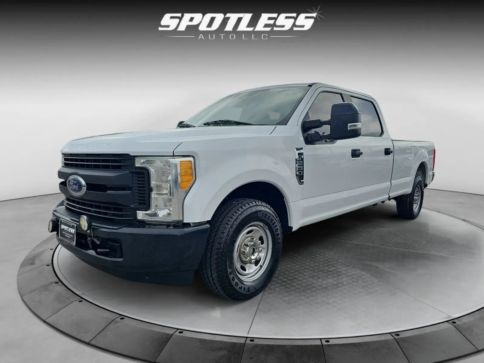 Ford F-250 photo 10