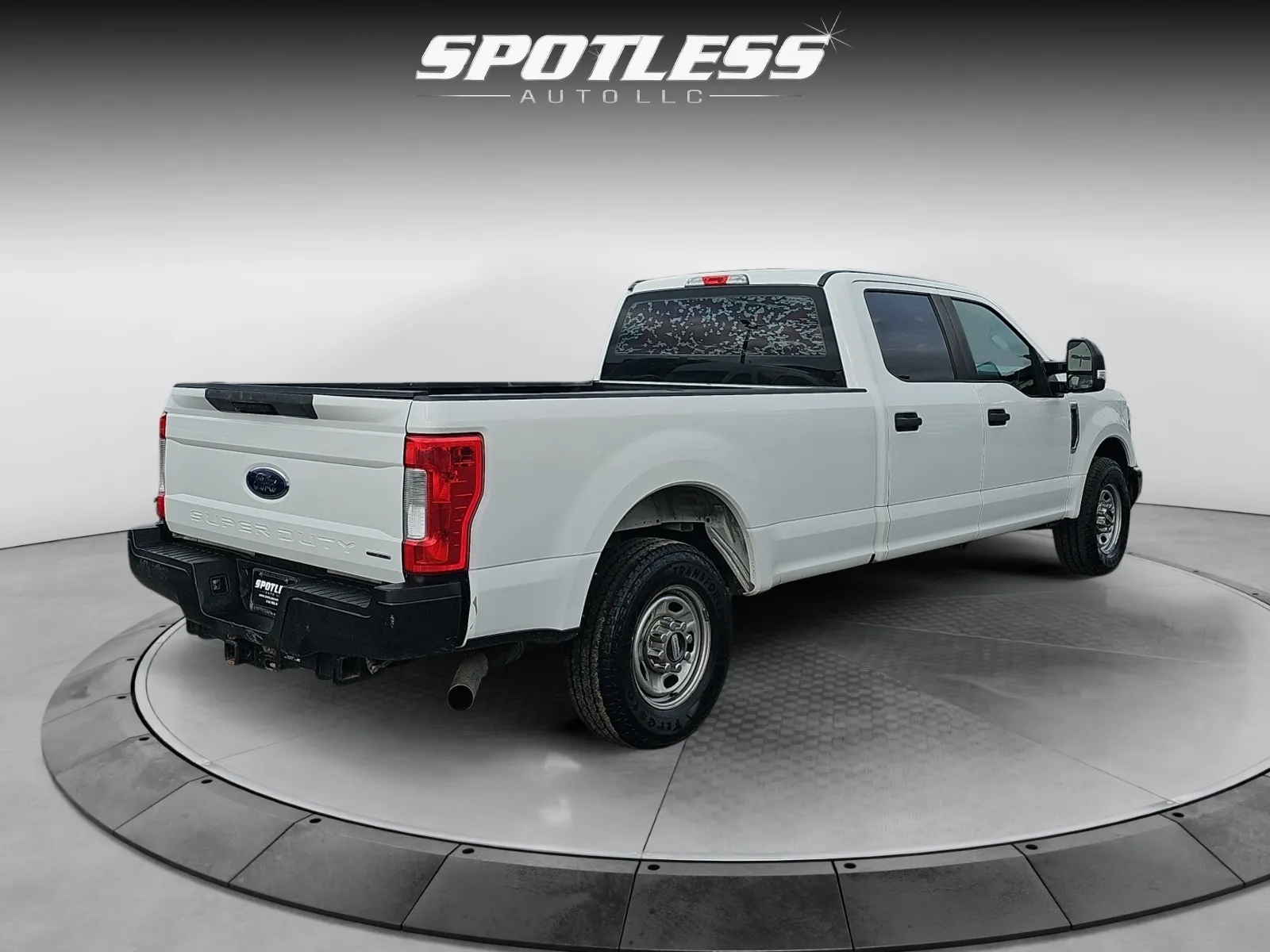 Ford F-250 photo 9
