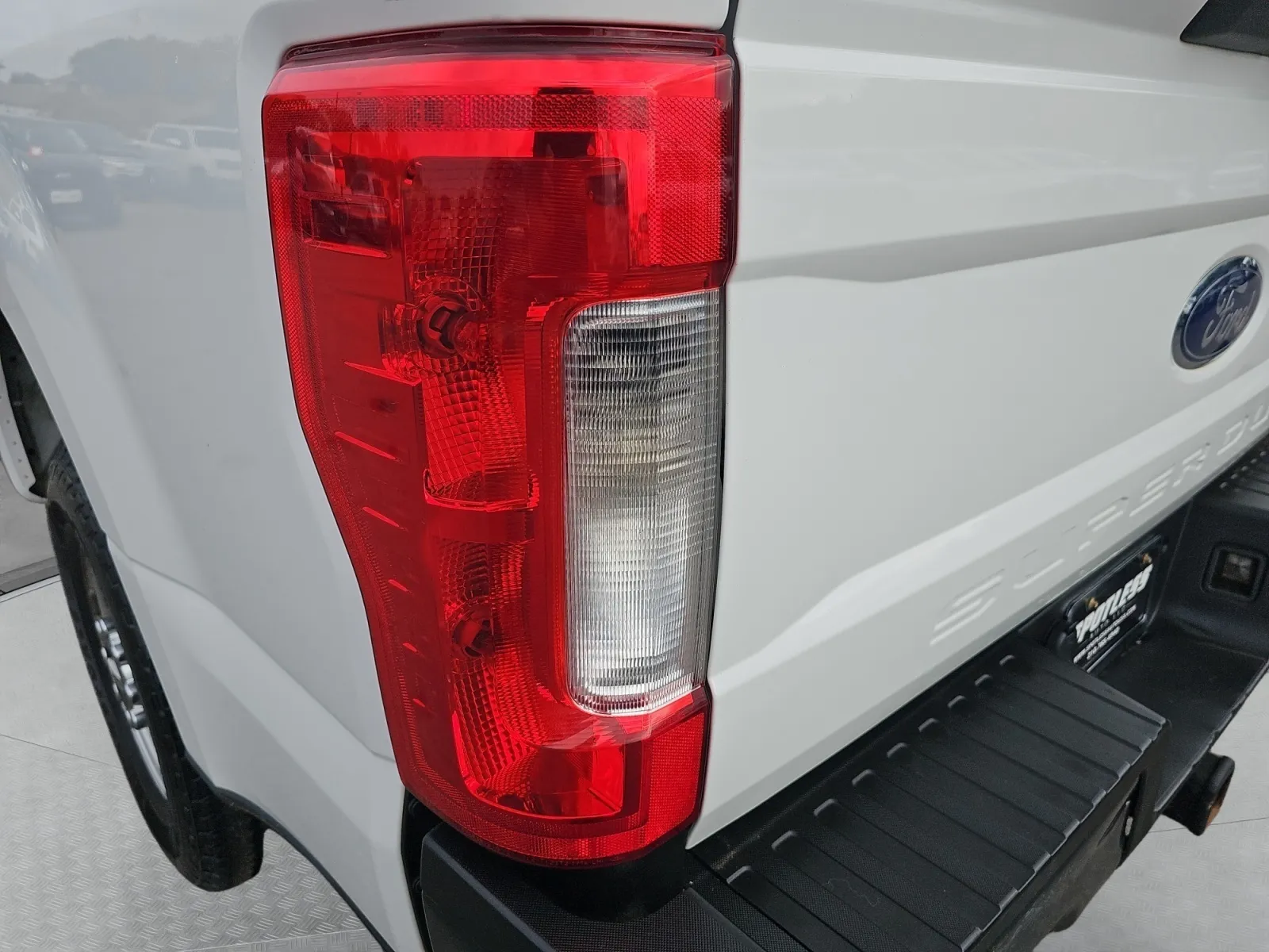 Ford F-250 photo 12