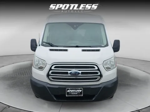 More photos of 2017 Ford Transit 350 XLT at Spotless Auto San Pedro, TX
