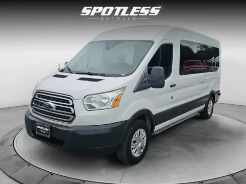 White 2017 Ford Transit 350 XLT for sale in San Antonio, TX