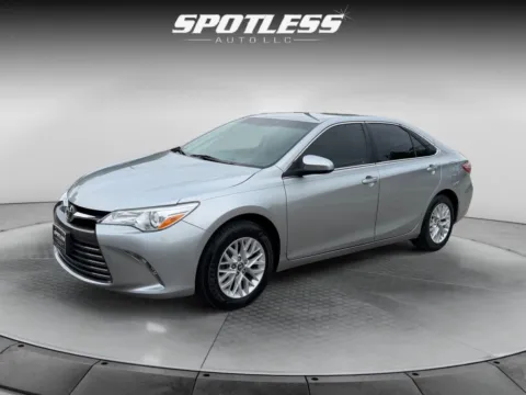 Silver 2017 Toyota Camry for sale in San Antonio, TX