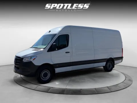 White 2022 Mercedes-Benz Sprinter 2500 for sale in San Antonio, TX