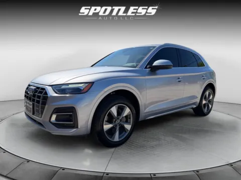 Another view of 2022 Audi Q5 quattro Premium Plus 40 TFSI for sale in San Antonio, TX at Spotless Auto San Pedro