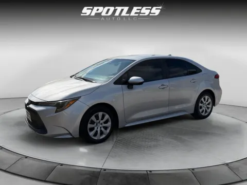 Silver 2022 Toyota Corolla LE for sale in San Antonio, TX