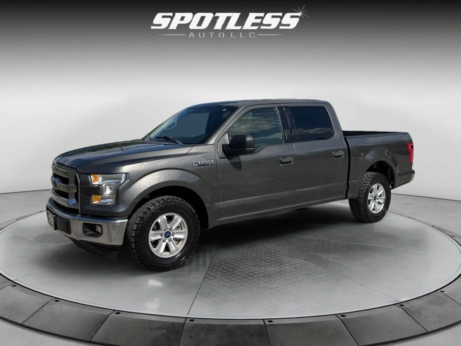 Gray 2017 Ford F-150 XLT for sale in San Antonio, TX