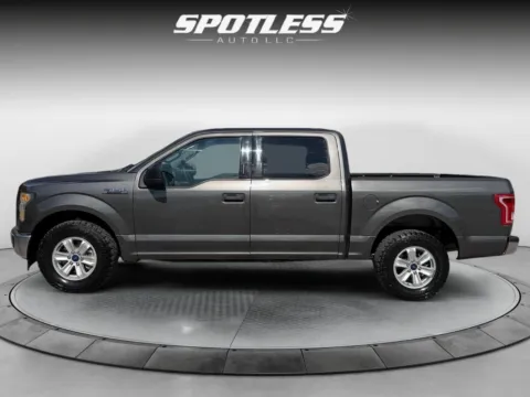 More photos of 2017 Ford F-150 XLT at Spotless Auto San Pedro, TX