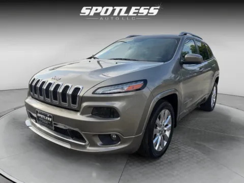 Another view of 2017 Jeep Cherokee Overland for sale in San Antonio, TX at Spotless Auto San Pedro