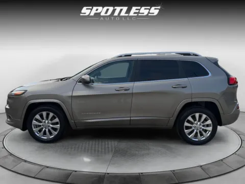 More photos of 2017 Jeep Cherokee Overland at Spotless Auto San Pedro, TX