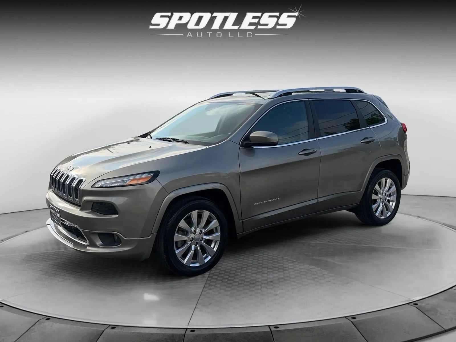 Brown 2017 Jeep Cherokee Overland for sale in San Antonio, TX