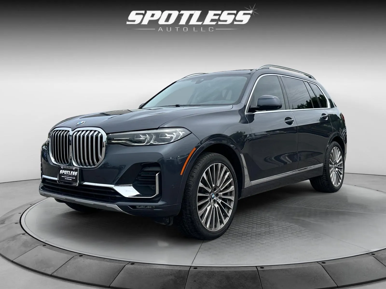 BMW X7 photo 3