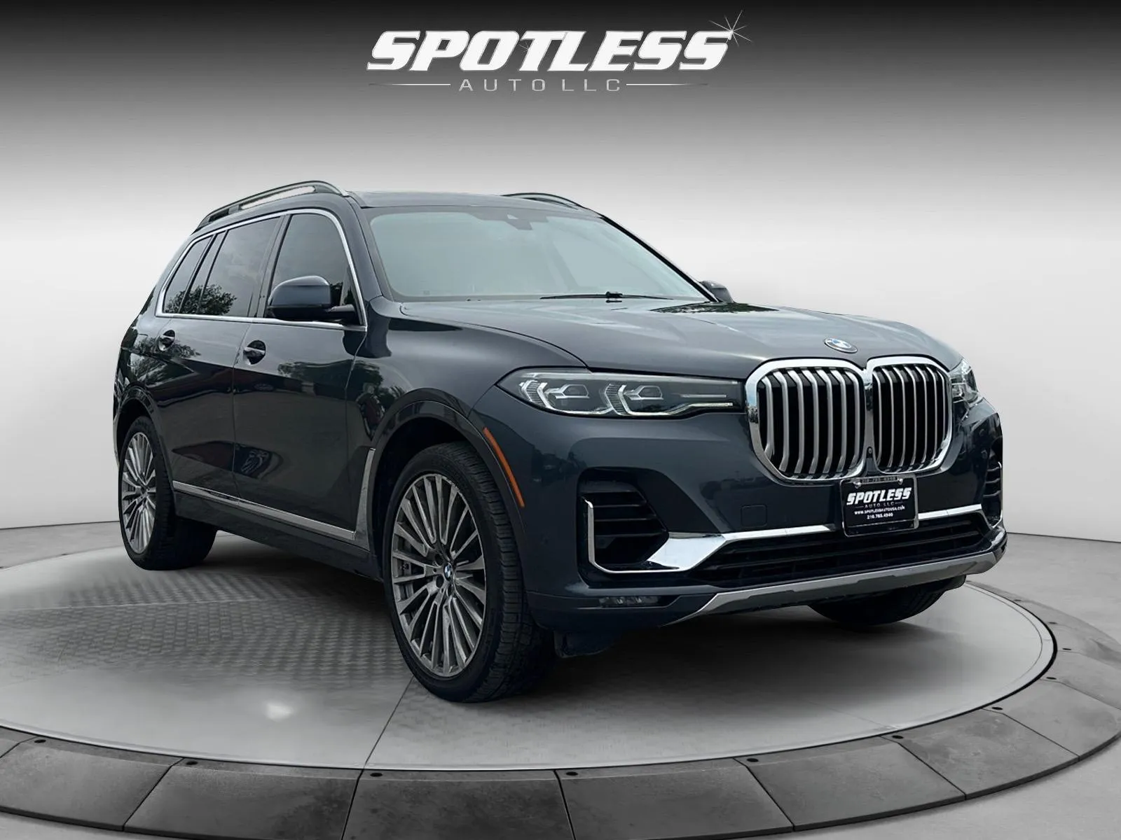 BMW X7 photo 11