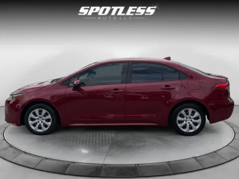 More photos of 2022 Toyota Corolla LE at Spotless Auto San Pedro, TX