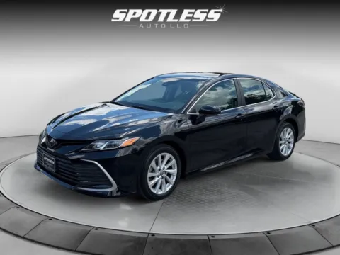 Black 2023 Toyota Camry LE for sale in San Antonio, TX