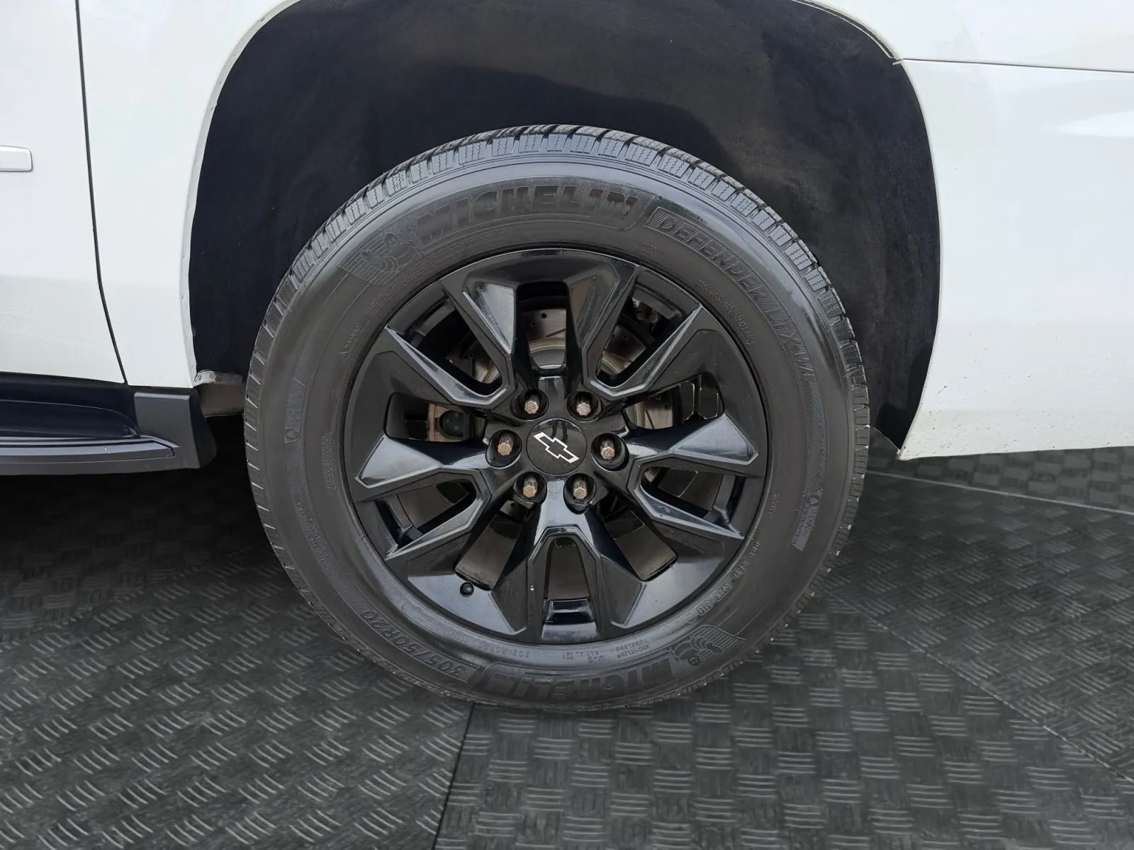 2015 Chevrolet Suburban LTZ - Photo 14