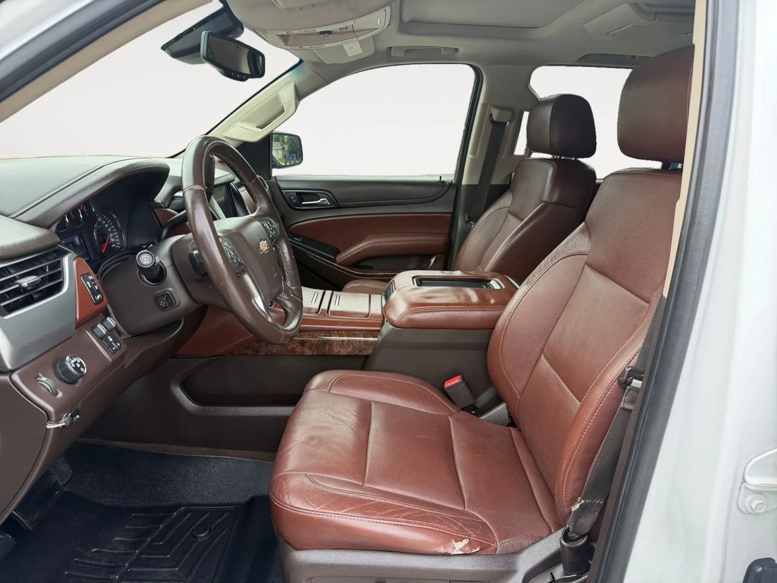 2015 Chevrolet Suburban LTZ - Photo 19