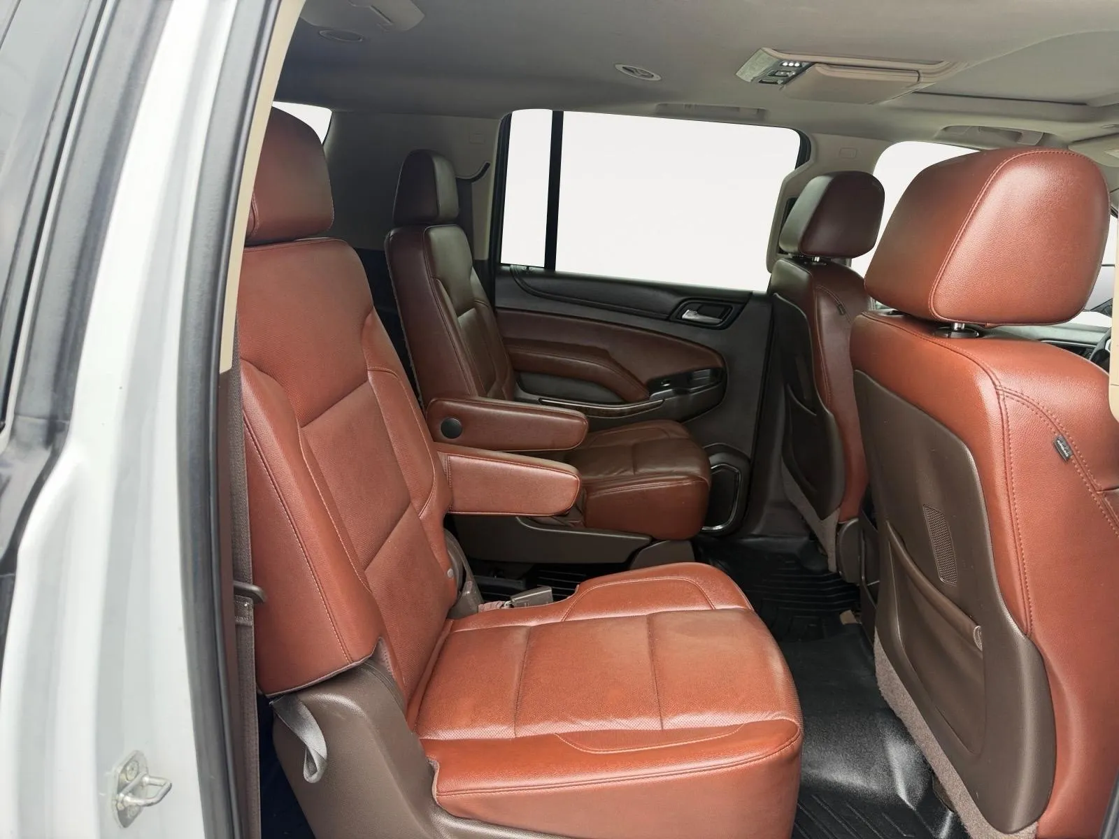 2015 Chevrolet Suburban LTZ - Photo 27