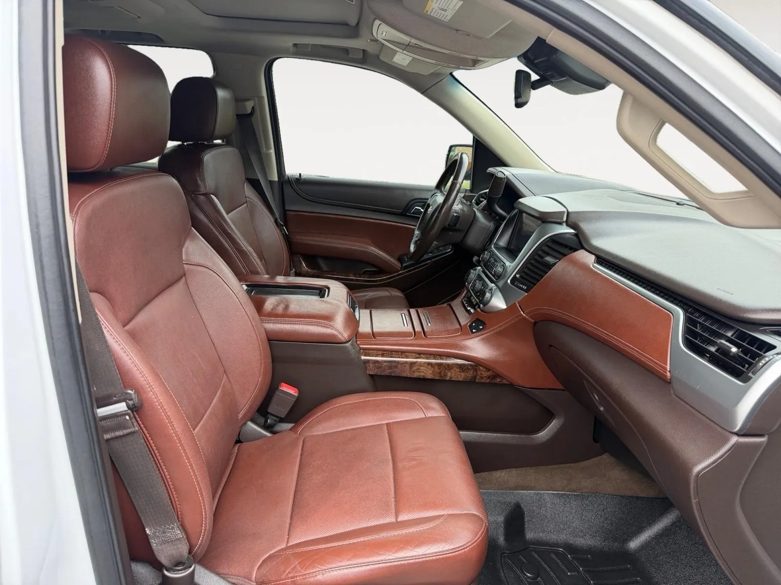 2015 Chevrolet Suburban LTZ - Photo 24