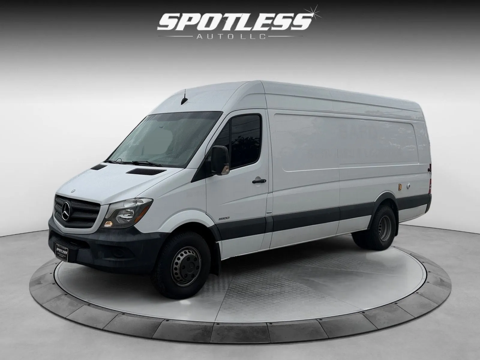 White 2015 Mercedes-Benz Sprinter 3500 for sale in San Antonio, TX