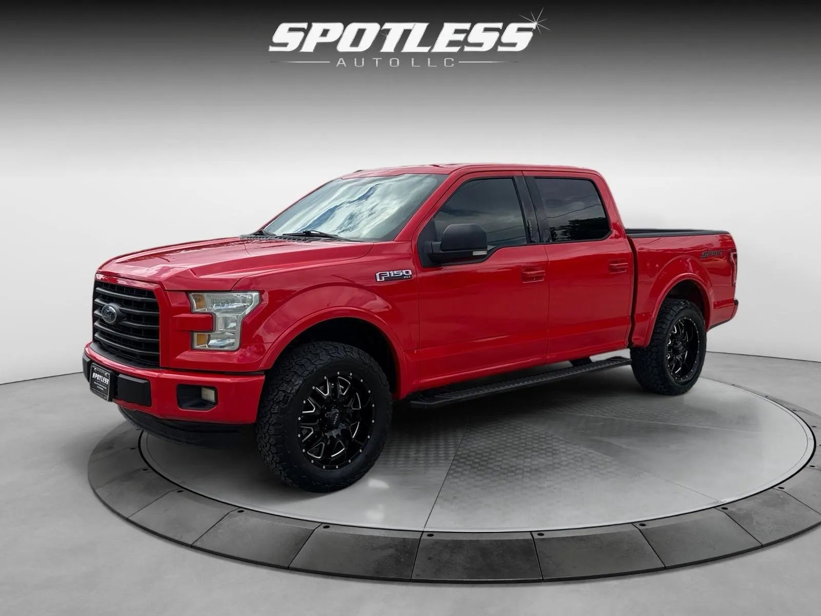 Red 2015 Ford F-150 XLT for sale in San Antonio, TX