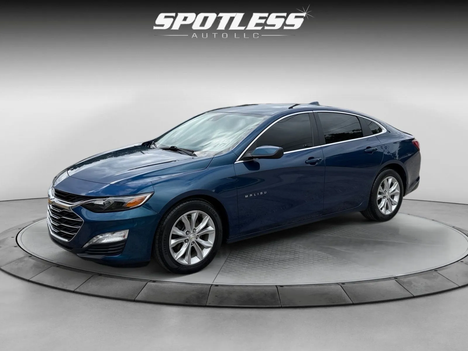 Blue 2019 Chevrolet Malibu LT for sale in San Antonio, TX