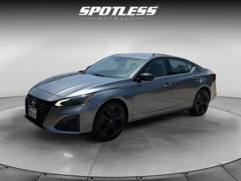 Gray 2023 Nissan Altima 2.5 SR for sale in San Antonio, TX
