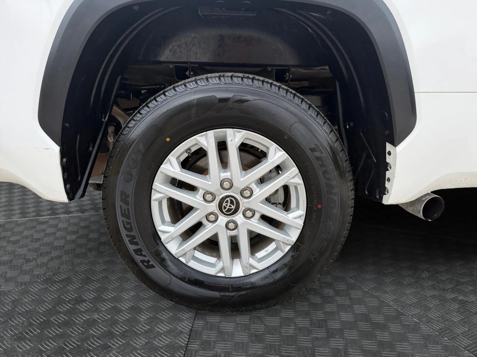 Toyota Tundra photo 14