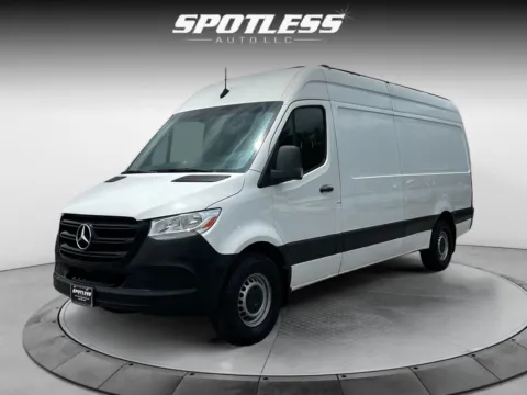 White 2021 Mercedes-Benz Sprinter 2500 for sale in San Antonio, TX