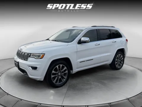 White 2017 Jeep Grand Cherokee Overland for sale in San Antonio, TX