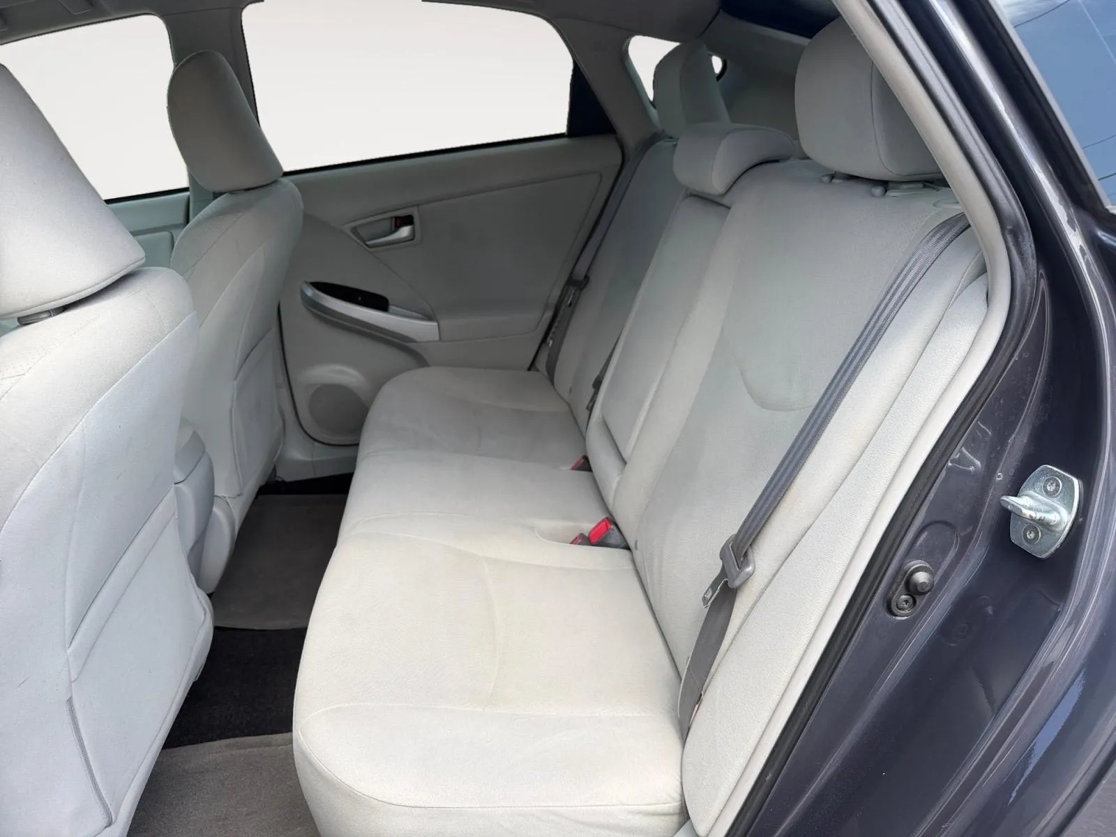 Toyota Prius photo 22