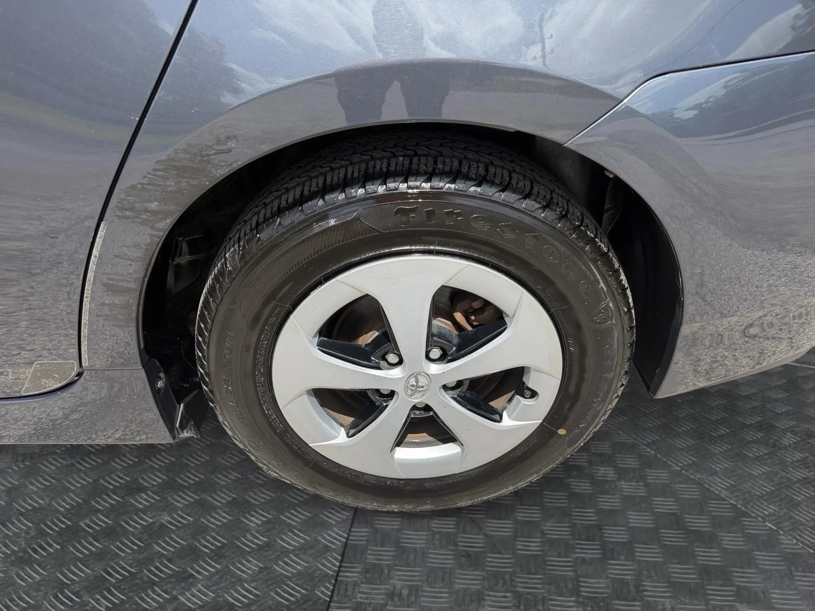 Toyota Prius photo 14